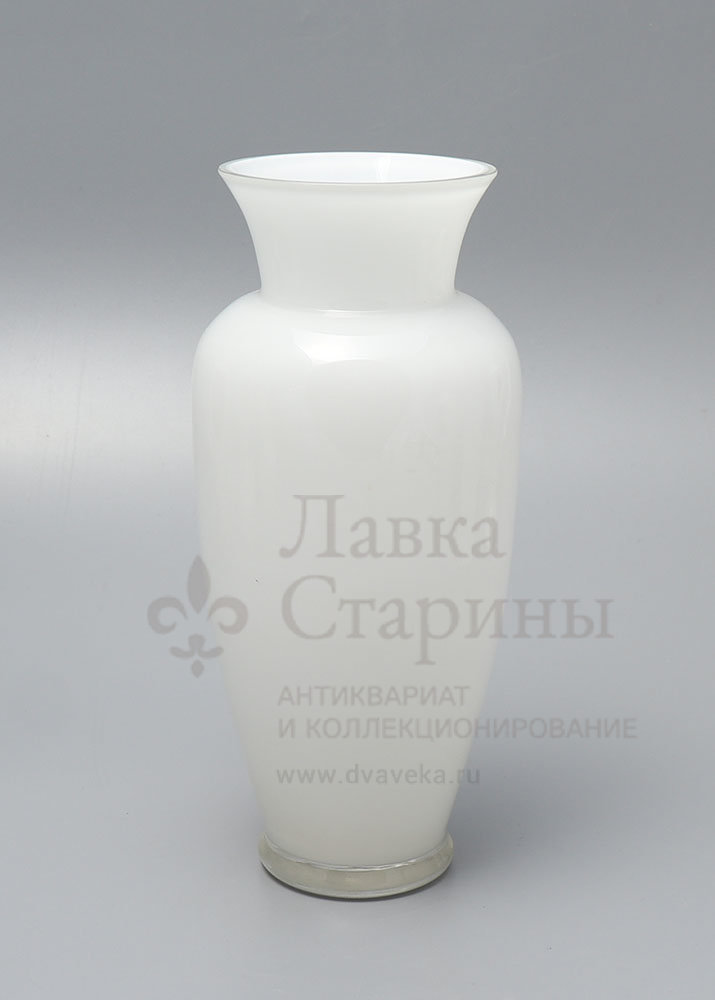 Порфировая ваза летний сад