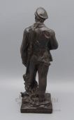 Скульптура «Матрос-революционер»