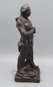 Скульптура «Матрос-революционер»