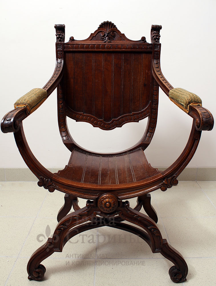 Кресло курульное