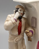 Скульптурная граппа «Телефонная будка», скульптор Малышева Н. А., Дулево, 1958 г.