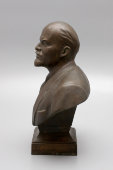 Бюст «Владимир Ильич Ленин», СССР, 1950-60 гг., скульптор В. Лукьянов, бронза