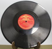 Советская старинная / винтажная пластинка 78 оборотов для граммофона / патефона с русскими народными песнями: «Хороводная» и «Русская плясовая»