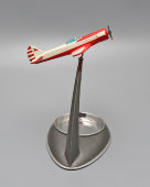 Сувенирная модель самолета ЯК-18П с пепельницей, подарок летчику, СССР, 1970-е