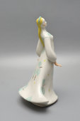 Статуэтка «Березка», скульптор Жникруп О. Л., 1950-70 гг., Довбышевский фарфоровый завод