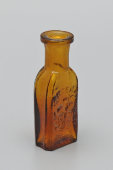 Маленький старинный бутылёк, флакон с двуглавым орлом и надписью «Аптека», цветное стекло, Россия, до 1917 г.