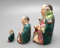 Комплект статуэток Хотэя разных размеров, фарфор, Китай, 2-я пол. 20 в.
