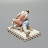 Фигурка «Борцы (Борьба)», скульптор Кожин П. М., фарфор, Дулево, 1959 г.