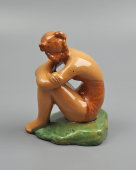 Статуэтка «Купальщица на камне», обливная керамика Гжели, 1950-е