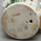 Фигурка «Лиса и бобёр» по мотиву басни Михалкова С. В., скульптор Воробьев Б. Я., художник Ризнич И. И., ЛФЗ