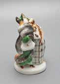 Фигурка «Лиса и бобёр» по мотиву басни Михалкова С. В., скульптор Воробьев Б. Я., художник Ризнич И. И., ЛФЗ