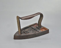 Старинный цельнолитой чугунный утюг «Gendarme» (Жандарм) № 6, Франция, кон. 19, нач. 20 вв.