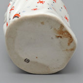 Горчичница с крышкой «Старуха», скульптор Данько Н. Я., фарфор, ЛФЗ, 1930-е