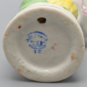 Статуэтка «Потерялась» (Ау!), скульптор Жникруп О. Л., фарфор, Полонский ЗХК, 1956-73 гг.