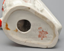 Статуэтка «Девочка с санками», скульптор Голембовская С. В. (Болзан), фарфор, Городница, 1950-62 гг.