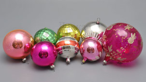 Комплект шаров на ёлку «Новогоднее настроение», стекло, СССР, 1970-80 гг.