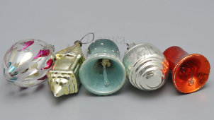 Винтажные ёлочные игрушки в комплекте «Декабрьский», стекло, СССР, 1970-80 гг.