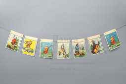 Декоративные елочные флажки «Сказочные персонажи», 2 нитки, бумага, 1950-е