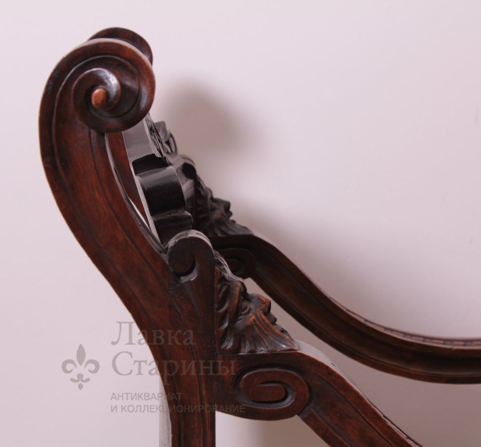 Курульное кресло