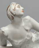 Статуэтка «Балерина Павлова А. П. в концертном номере «Умирающий лебедь» на музыку К. Сен-Санса, скульптор Данько Н. Я., фарфор, ЛФЗ, 1930-е