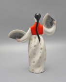 Статуэтка «Корейский танец с веерами», скульптор Щербина В. И., фарфор, Полонский ЗХК, 1956-73 гг.