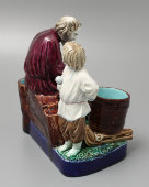 Старинная фаянсовая статуэтка, перовница «Забияка», Тов-во М. С. Кузнецова, 19 в.