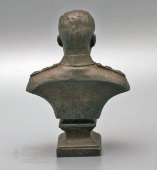 Бюст «И. В. Сталин», скульпторы Боголюбов В. Я., Ингал В. И., чугун, Худфонд СССР, 1940-50 гг.