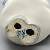 Статуэтка «Обулся-оделся» (Укутыш), скульпторы Сморгон Л. Н., А. Дегтярев, ЛЗФИ, 1950-60 гг.