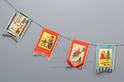 Советские декоративные елочные флажки на одной нитке, бумага, 1950-е