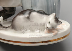 Статуэтка «Кот и повар» по басне И. А. Крылова, скульптор Михалев В. А., фарфор ЛФЗ, 1950-60 гг.