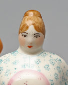 Статуэтка, скульптурная группа «Коммуналка», скульптор Ю. М. Львов, авторская подпись, Первомайский фарфоровый завод (Песочное), 1980-90 гг.