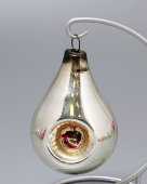 Советская стеклянная игрушка для новогодней ёлки «Лампочка. Серп и молот», 1970-80 гг.