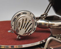 Винтажный патефон-чемоданчик «Дружба», модель ПГ-54, Ленинградский патефонный завод, СССР, 1950-е