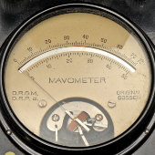 Старинный универсальный измерительный прибор «Мавометр» (Mavometer), компания Gossen, Германия, 1920-30 гг.