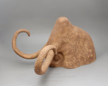 Скульптура «Охота на мамонта», автор Садиков Г. Б., Конаково,​​ современный повтор
