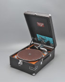 Антикварный патефон «Victrola», Victor Talking Machine Co., Япония, 1940-е