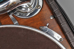 Антикварный патефон «Victrola», Victor Talking Machine Co., Япония, 1940-е