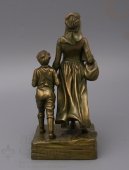 Скульптура «Женщина с мальчиком», Европа, 1927 год, шпиатр