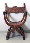 Антикварное курульное кресло, Европа, 19 век, дуб, резьба