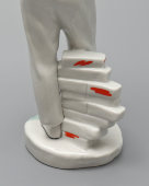 Статуэтка «Штукатурщица» (Каменщица), скульпторы Столбова Г. С. и Богатырев В. Ф., фарфор ЛФЗ, нач. 1960-х