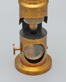 Маленький старинный дорожный микроскоп с набором микропрепаратов в деревянном футляре, Европа, нач. 20 в.