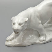 Статуэтка «Пантера», пробная работа, скульптор Блохин В. И., подпись автора в тесте, фарфор, ЛФЗ, 1946 г.