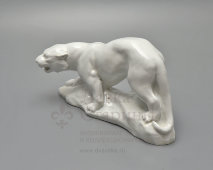 Статуэтка «Пантера», пробная работа, скульптор Блохин В. И., подпись автора в тесте, фарфор, ЛФЗ, 1946 г.