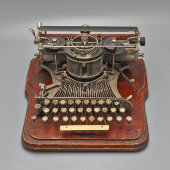 Старинная печатная машинка в деревянном футляре, The Hammond typewritter company, Нью-Йорк, США, 1890-1900 гг.