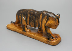 Статуэтка «Тигр идущий», керамика, Гжель, 1950-60 гг.