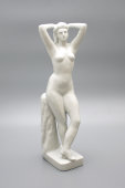 Статуэтка «Обнаженная девушка», скульптор В. Г. Стамов, фарфор ЛФЗ, 1950-60 гг.