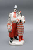 Советская фарфоровая статуэтка «Левко и Оксана», автор О. Жникруп