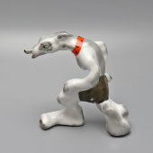 Статуэтка «Волк» из композиции «Волк и три поросёнка», скульпторы братья Траугот А. Г. и В. Г., артель «Прогресс», 1960-80 гг.