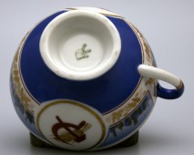 Чашка-агитация из чайного сервиза «Комсад», художник Яцкевич А. А., фарфор СССР