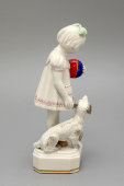 Авторская нетиражная фарфоровая статуэтка «Девочка с мячом и собакой», СССР, 1950-е